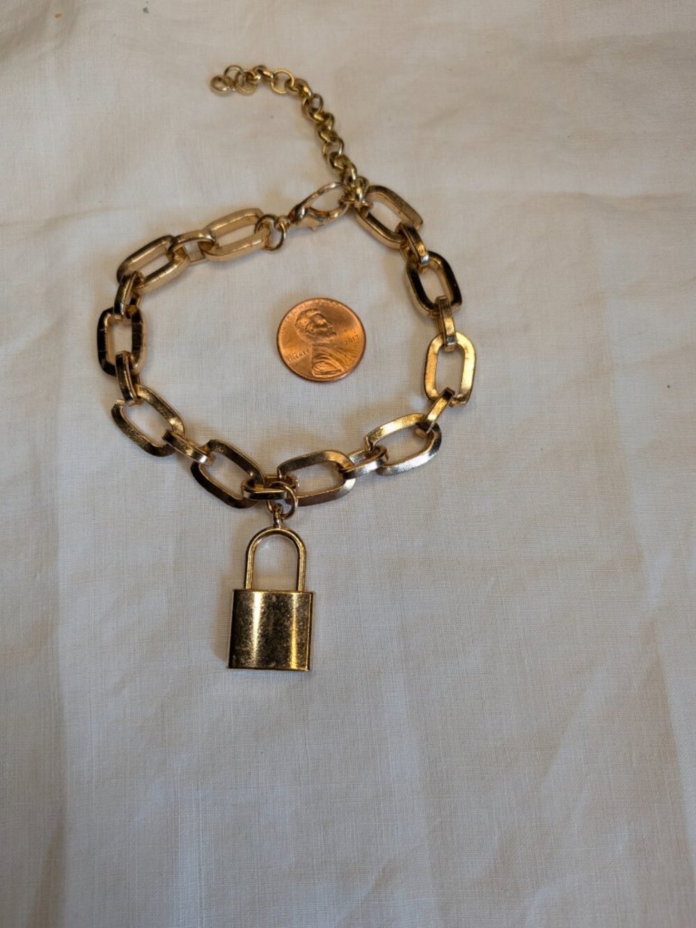 Gold Padlock Chain Link Bracelet